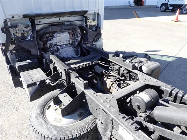 いすゞ エルフ TPG-NKR85AD(2WD)の写真14