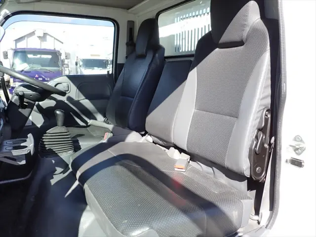 いすゞ エルフ TPG-NKR85AD(2WD)の写真22