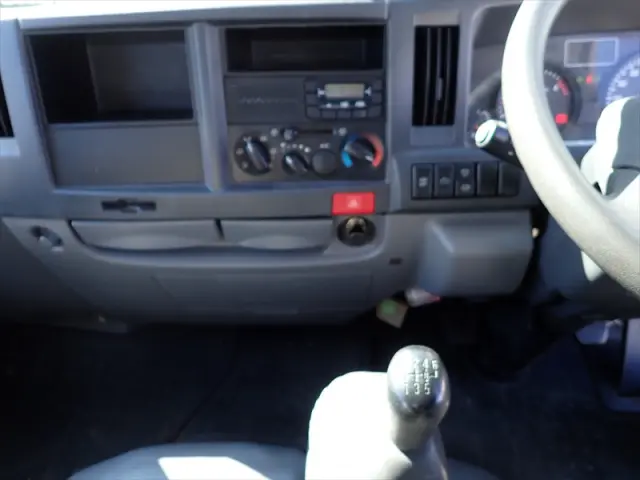 いすゞ エルフ TPG-NKR85AD(2WD)の写真25