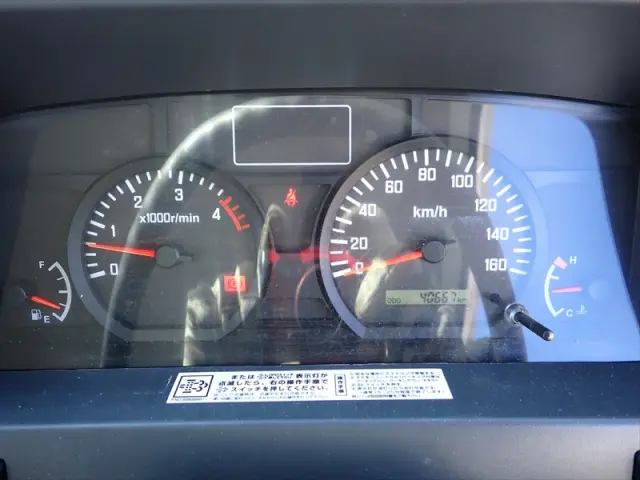 いすゞ エルフ TPG-NKR85AD(2WD)の写真26