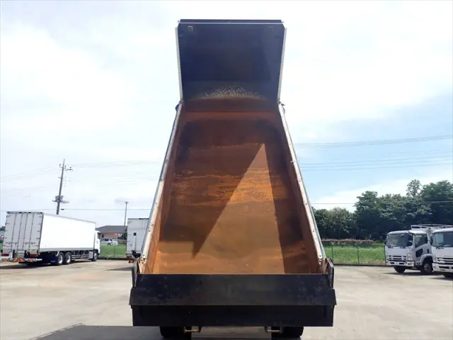 いすゞ ギガ 2PG-CXZ77CT(6x4)の写真10