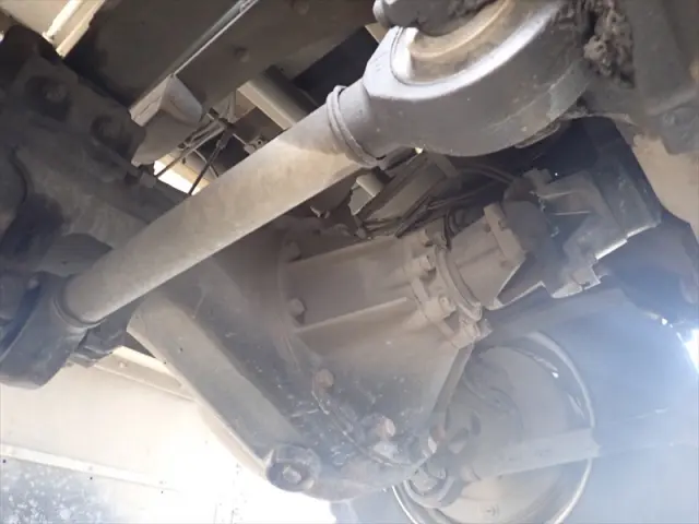 いすゞ ギガ 2PG-CXZ77CT(6x4)の写真22