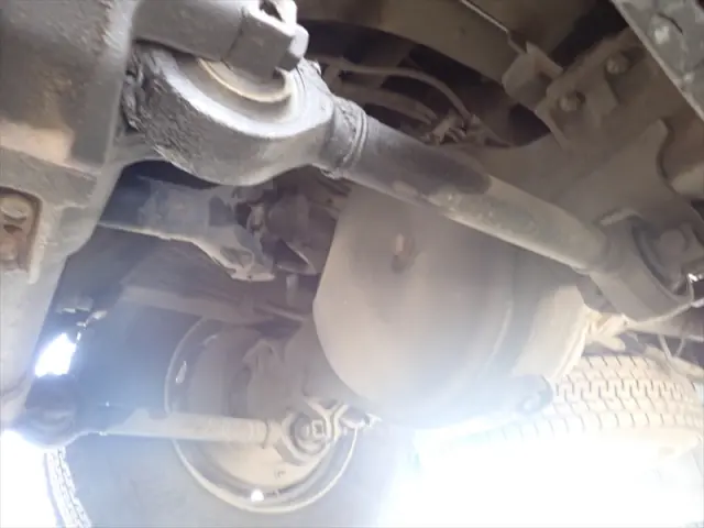 いすゞ ギガ 2PG-CXZ77CT(6x4)の写真23