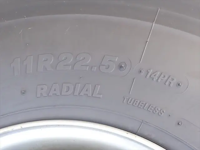 いすゞ ギガ 2PG-CXZ77CT(6x4)の写真28