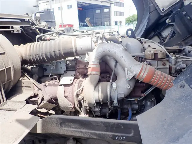 いすゞ ギガ 2PG-CXZ77CT(6x4)の写真41