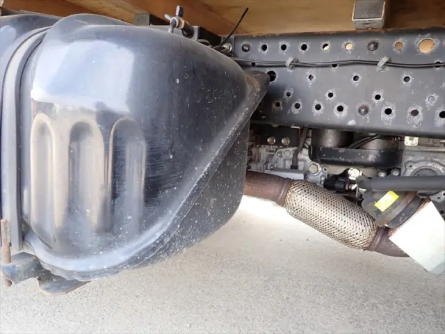 いすゞ エルフ TRG-NHR85A(2WD)の写真16