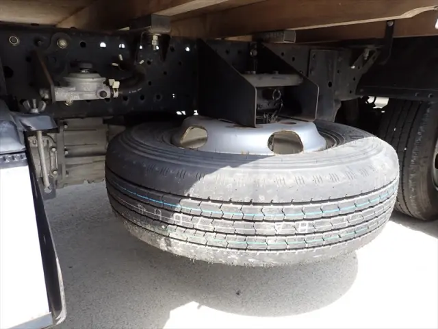 いすゞ エルフ TRG-NHR85A(2WD)の写真17