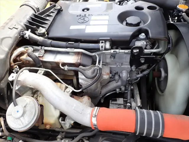 いすゞ エルフ TRG-NHR85A(2WD)の写真24