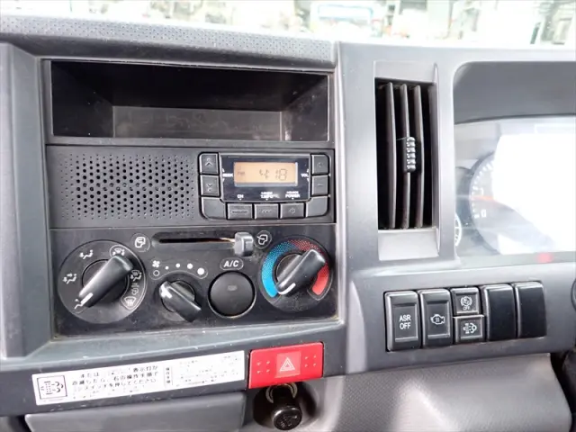 いすゞ エルフ TPG-NKR85AD(2WD)の写真37