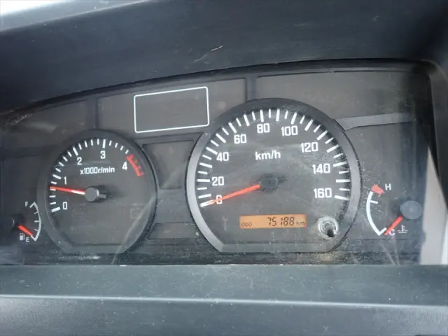 いすゞ エルフ TPG-NKR85AD(2WD)の写真40