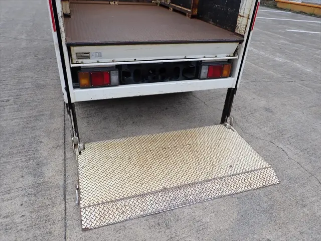 いすゞ エルフ TRG-NKR85Aの写真7