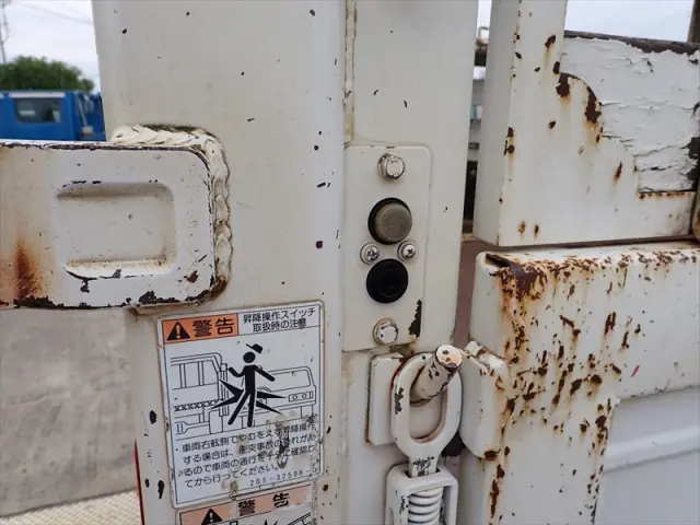 いすゞ エルフ TRG-NKR85Aの写真8