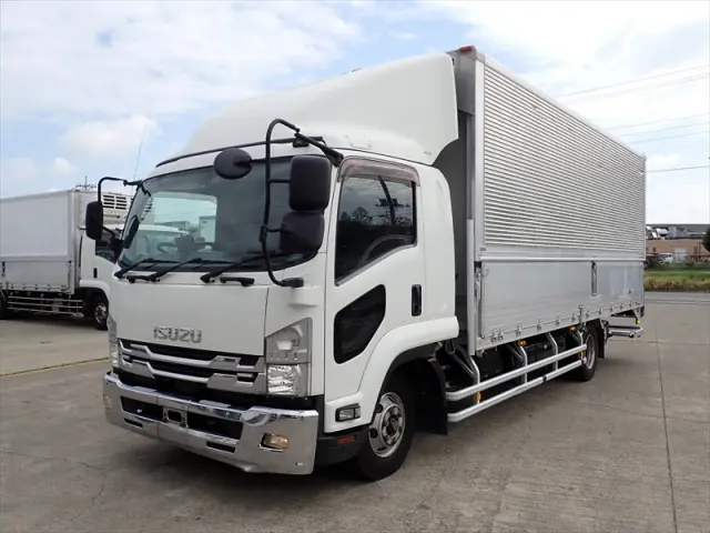 いすゞ フォワード 2RG-FRR90S2(2WD)の写真1