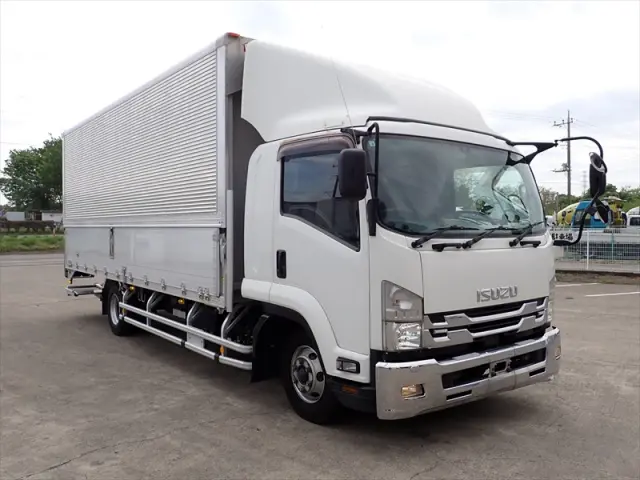 いすゞ フォワード 2RG-FRR90S2(2WD)の写真3