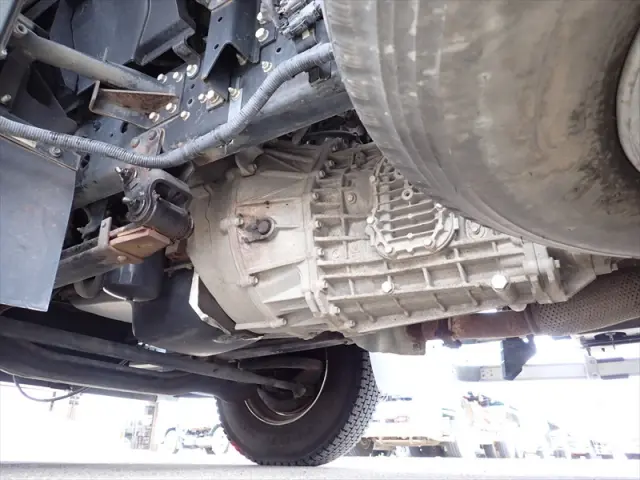 いすゞ フォワード 2RG-FRR90S2(2WD)の写真22