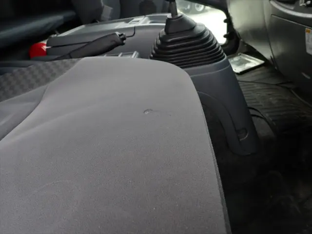 いすゞ フォワード 2RG-FRR90S2(2WD)の写真35