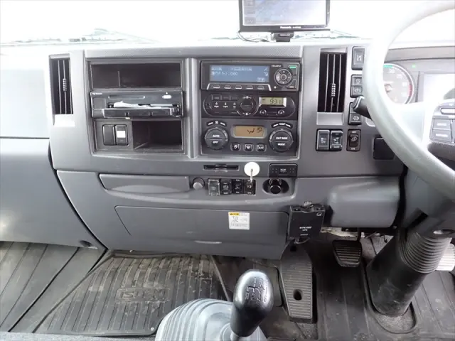 いすゞ フォワード 2RG-FRR90S2(2WD)の写真37