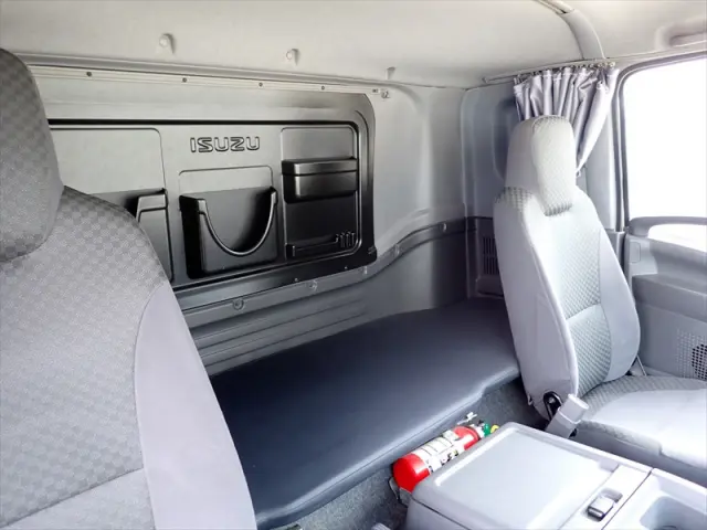 いすゞ フォワード 2RG-FRR90S2(2WD)の写真39