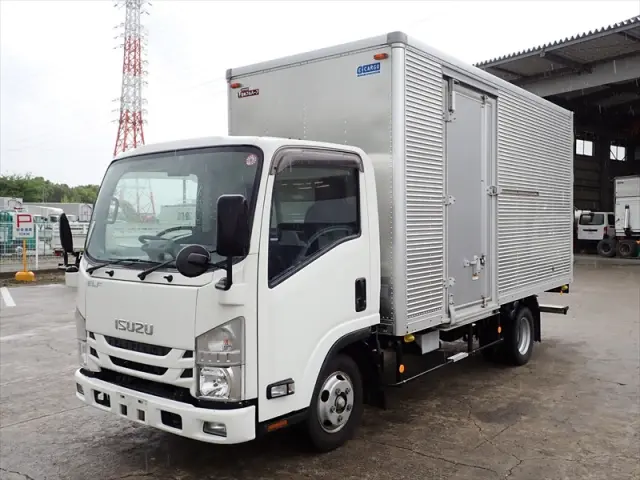 いすゞ エルフ 2RG-NLR88AN(2WD)の写真1