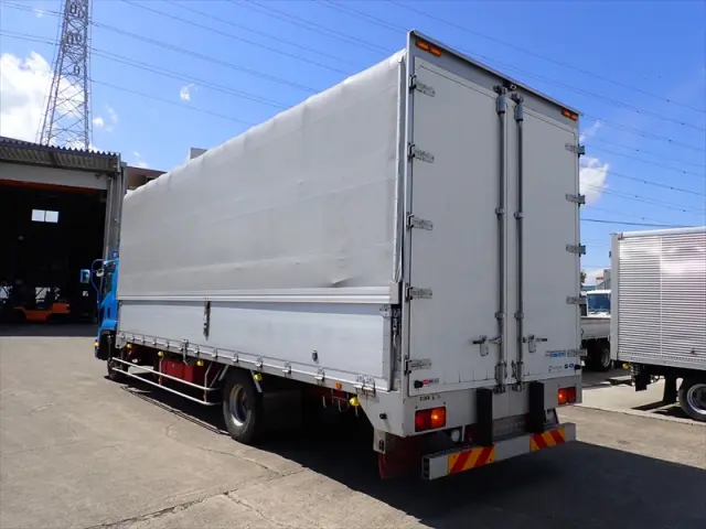 いすゞ フォワード 2RG-FRR90T2(2WD)の写真4