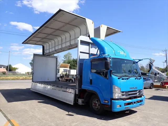 いすゞ フォワード 2RG-FRR90T2(2WD)の写真5