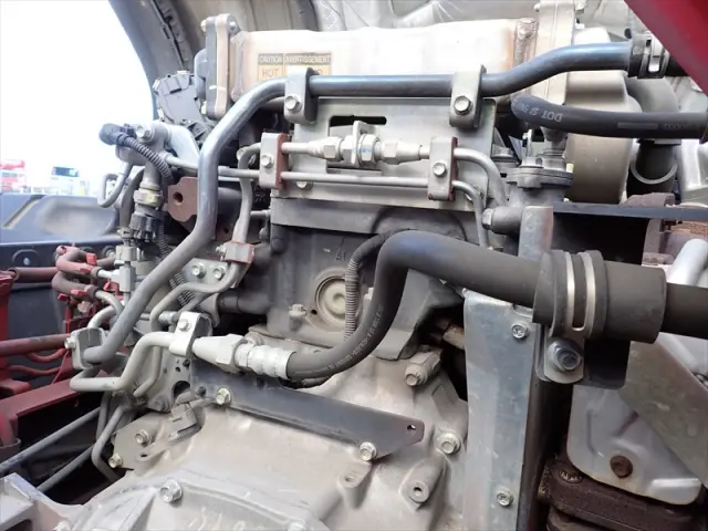 いすゞ フォワード 2RG-FRR90T2(2WD)の写真31