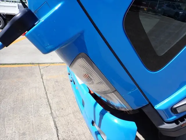 いすゞ フォワード 2RG-FRR90T2(2WD)の写真36