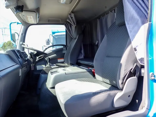 いすゞ フォワード 2RG-FRR90T2(2WD)の写真38