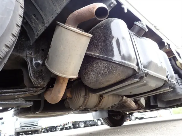 いすゞ エルフ TKG-NJR85AN(2WD)の写真21