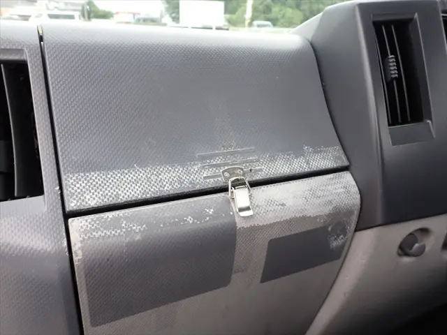 いすゞ エルフ TKG-NJR85AN(2WD)の写真45