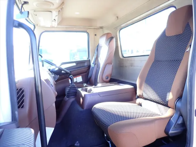 日野 レンジャー 2PG-FJ2ABA(2WD)の写真42