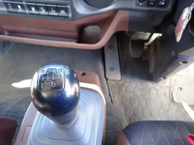 日野 レンジャー 2PG-FJ2ABA(2WD)の写真47