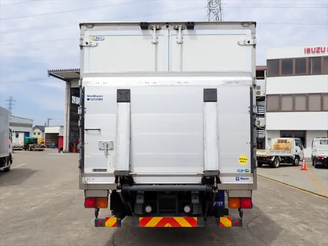 いすゞ フォワード 2PG-FTR90V2(2WD)の写真5