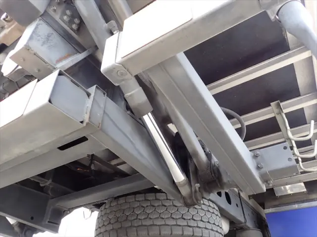 いすゞ フォワード 2PG-FTR90V2(2WD)の写真18