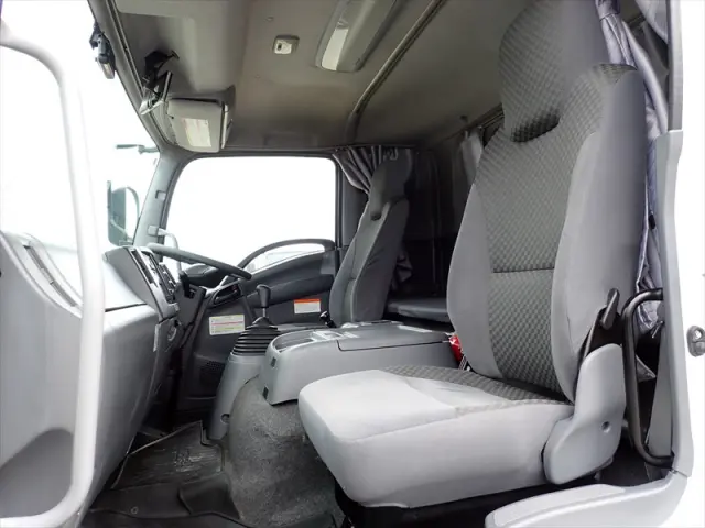 いすゞ フォワード 2PG-FTR90V2(2WD)の写真34