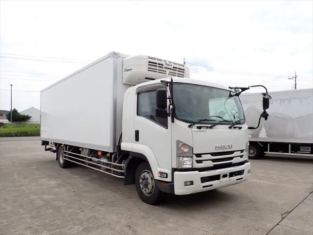 いすゞ フォワード 2PG-FTR90V2(2WD)の写真3