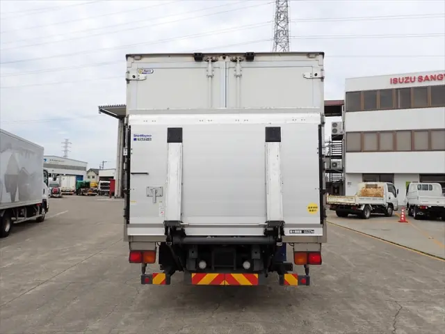 いすゞ フォワード 2PG-FTR90V2(2WD)の写真5