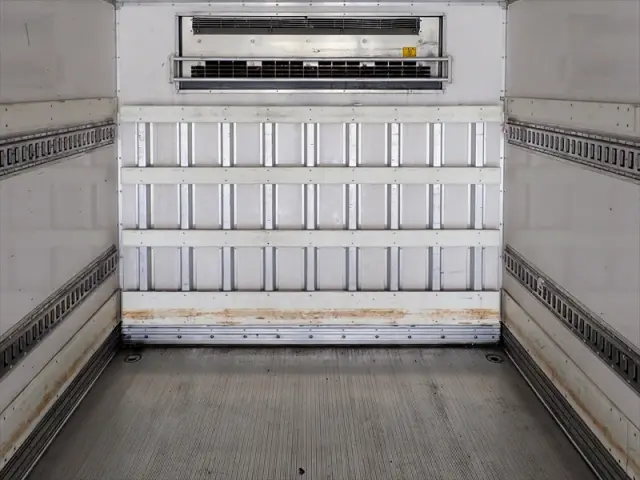 いすゞ フォワード 2PG-FTR90V2(2WD)の写真9