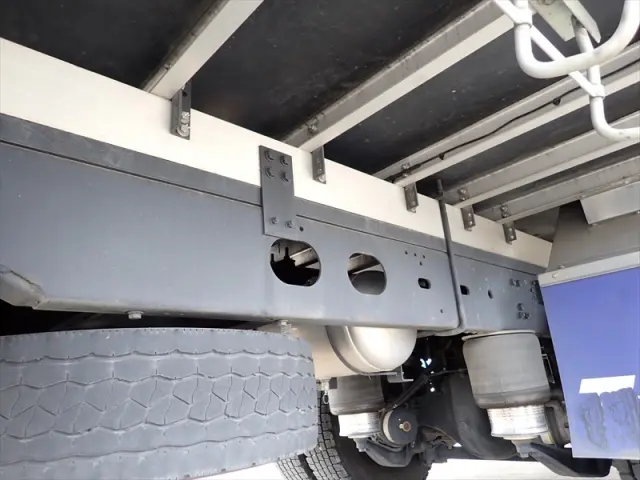 いすゞ フォワード 2PG-FTR90V2(2WD)の写真18