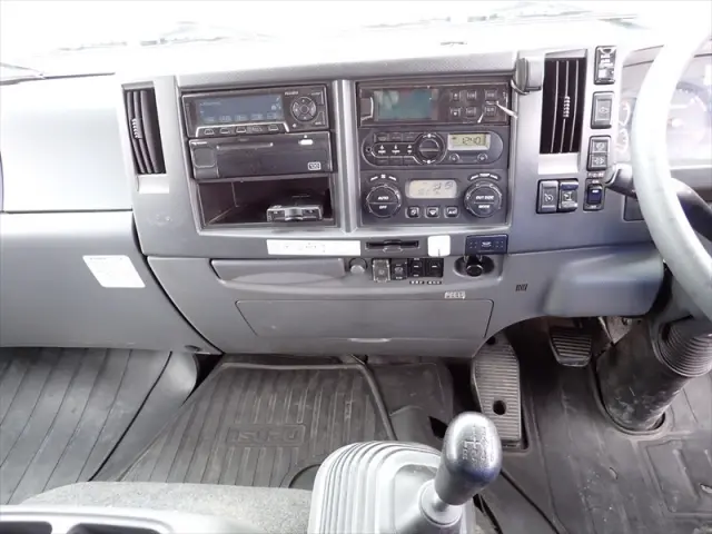 いすゞ フォワード 2PG-FTR90V2(2WD)の写真28