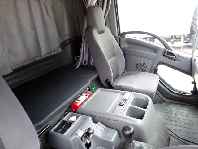 いすゞ フォワード 2PG-FTR90V2(2WD)の写真32