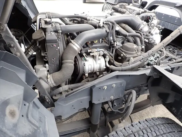 いすゞ フォワード 2PG-FTR90V2(2WD)の写真33