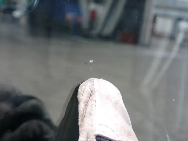 いすゞ フォワード 2PG-FTR90V2(2WD)の写真41