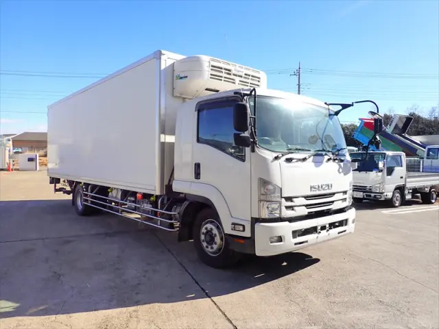 いすゞ フォワード 2PG-FTR90V2(2WD)の写真3