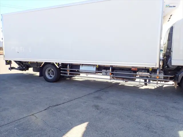 いすゞ フォワード 2PG-FTR90V2(2WD)の写真20