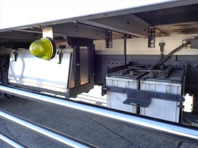 いすゞ フォワード 2PG-FTR90V2(2WD)の写真21