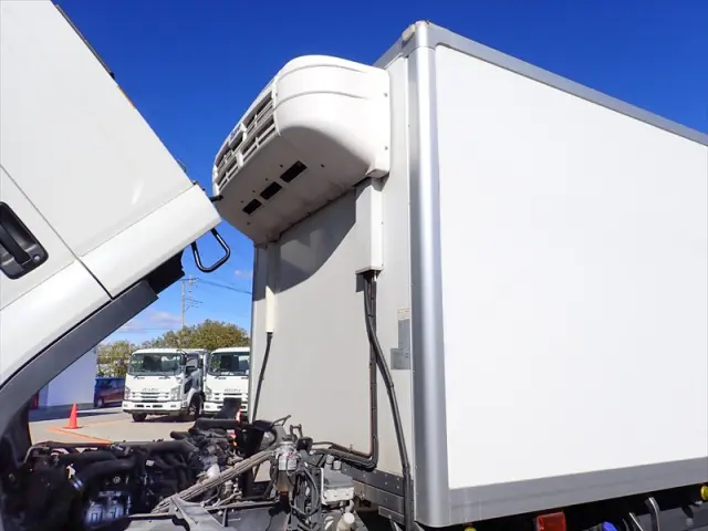 いすゞ フォワード 2PG-FTR90V2(2WD)の写真38