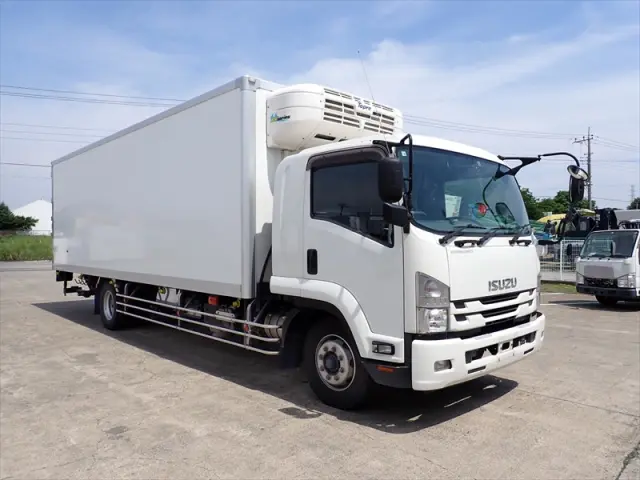 いすゞ フォワード 2PG-FTR90V2(2WD)の写真3