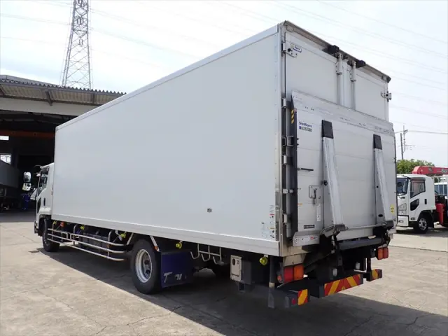 いすゞ フォワード 2PG-FTR90V2(2WD)の写真4