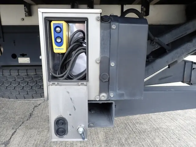 いすゞ フォワード 2PG-FTR90V2(2WD)の写真7